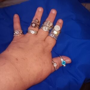 Lot of fashion jewelry